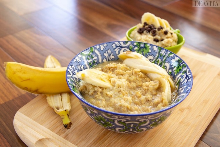 quinoa mit milch porridge banane zimt haferflocken ahornsirup