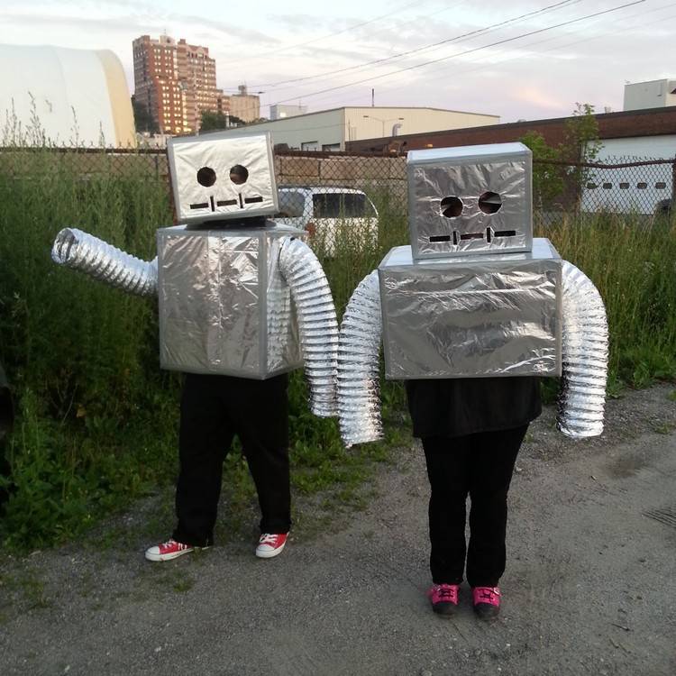 roboter kostüme alufolie karton abluftrohre