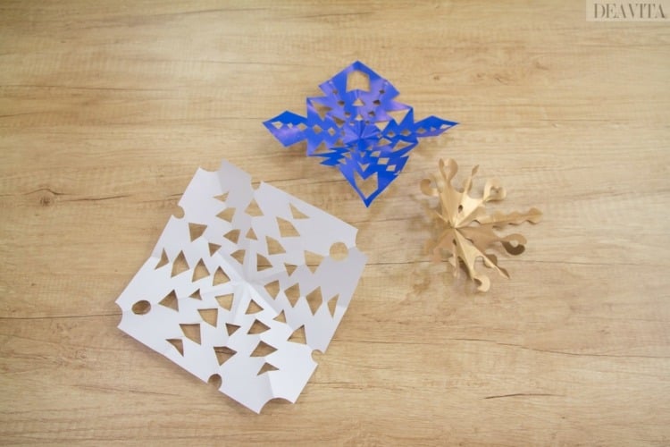 weihnachtsdeko papier basteln anleitung schnitttechnik verschiedene formen