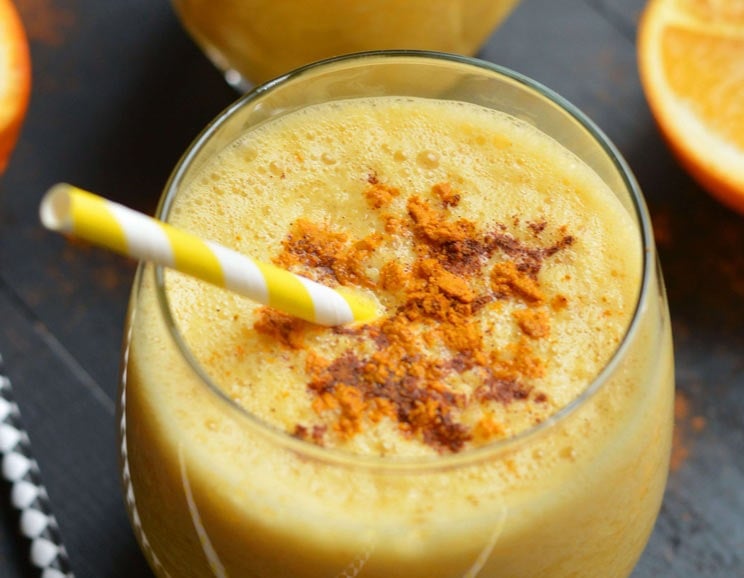Goldene Milch mit Orangensaft Kurkuma Mandelmilch Orangen Rezept