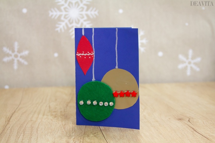 Weihnachtkarten basteln mit drei Christbaumkugeln