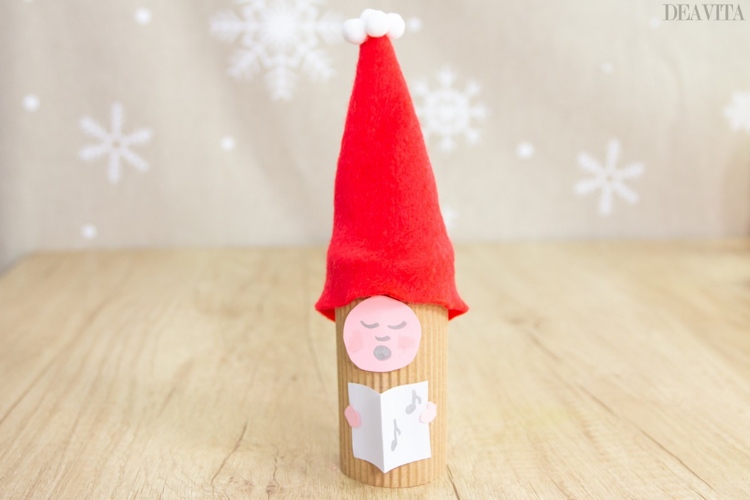 Weihnachtsdeko aus Papprollen Weihnachtsgeister Hut