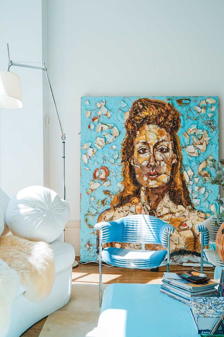 XXL Kunst Wohnzimmer Frauengesicht türkisblauer Hintergrund Malerei Stücke von zerbrochenem Porzellangeschirr