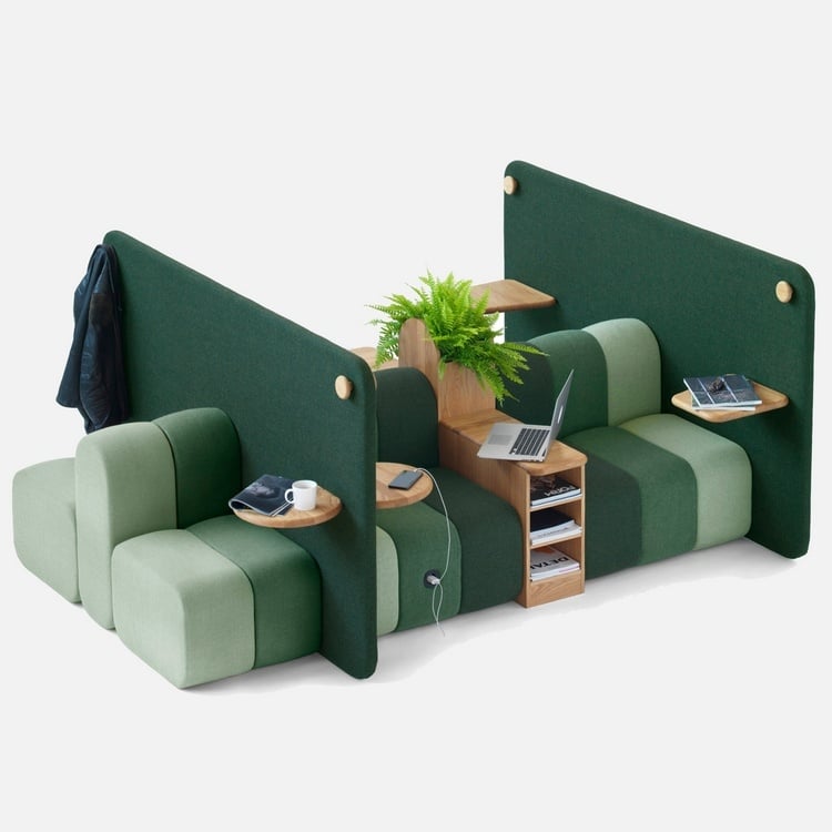 aktuelles büromöbel design entdecken neue designermöbel arbeit laptop tisch bücher trennwand regal system steckdose grün polster