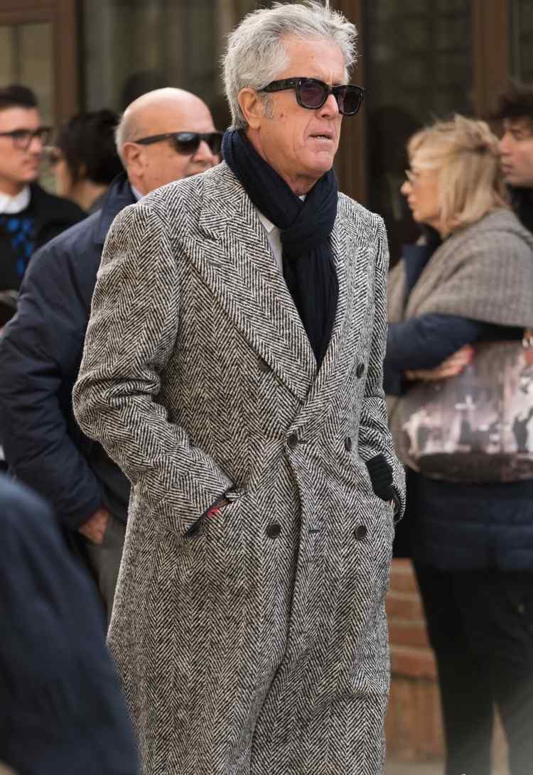 herren wintermantel kaufen passenden mantel für männer lang kurz auswählen winterzeit zweireiher fischgrätenstich