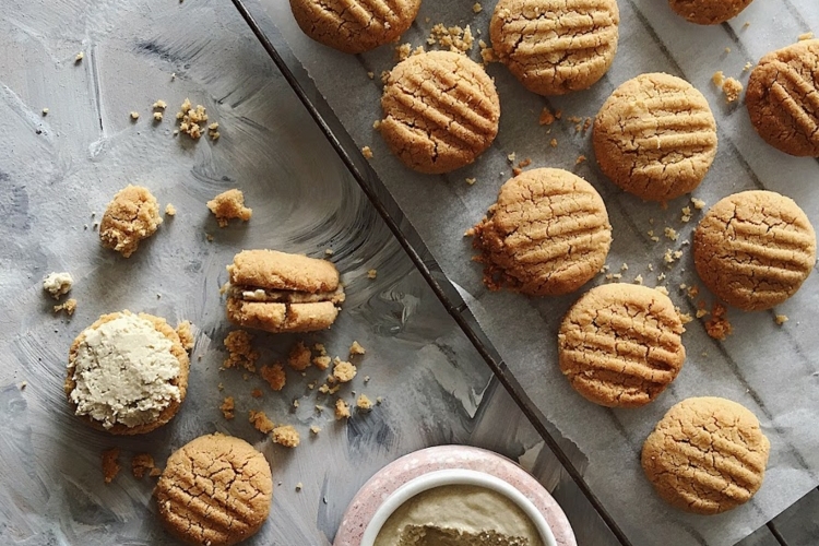 schneeflocken plätzchen vegan zubereiten cashewbutter kokos creme