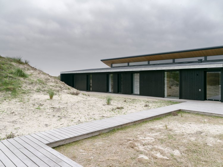 Moderne Villa Schiebetüren Fassade Sand