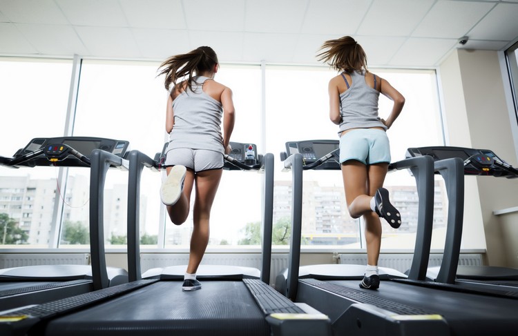 laufband training nützliche tipps tricks effektive fitness übungen schritte zählen produktiv trainieren