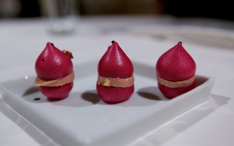 michelin restaurants deutschland restaurantführer gehobene gastronomie klaus erfort gästehaus puristisch happen nachspeise