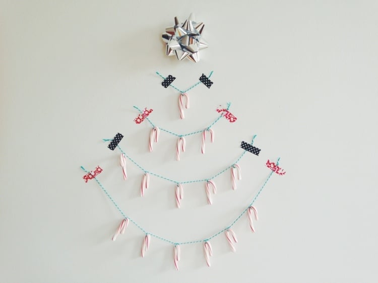 weihnachtsdeko wand ideen tannenbaum alternative girlande zuckerstangen