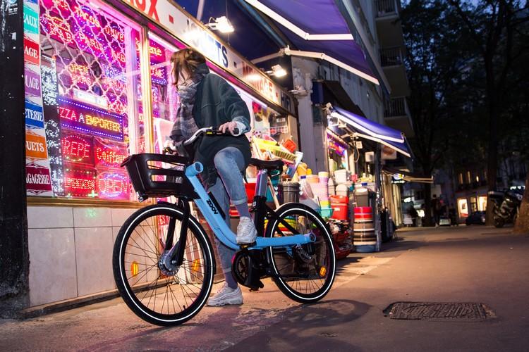 zoov e bike leihen elektrofahrräder innovatives design parken stadtzentrum urbane umgebung