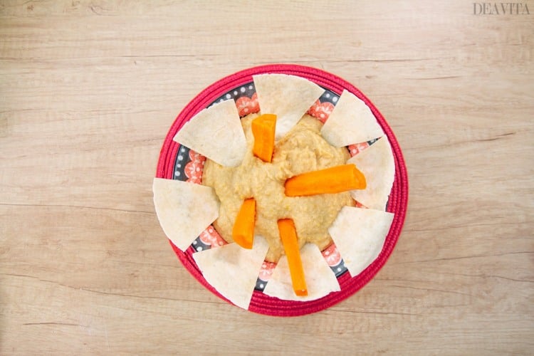 Kinderparty Essen Fingerfood Rote Linsen Dip für Gemüse und Tortilla