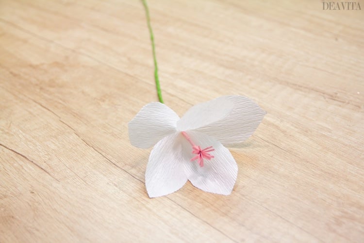Papierblumen Frühlingsdeko Ideen Haus Tisch