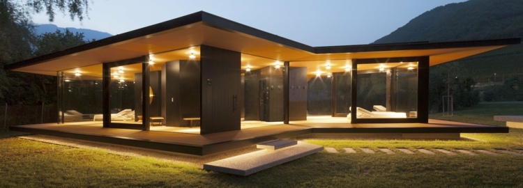 moderne Architektur für den Garten Glaswände minimalistisch