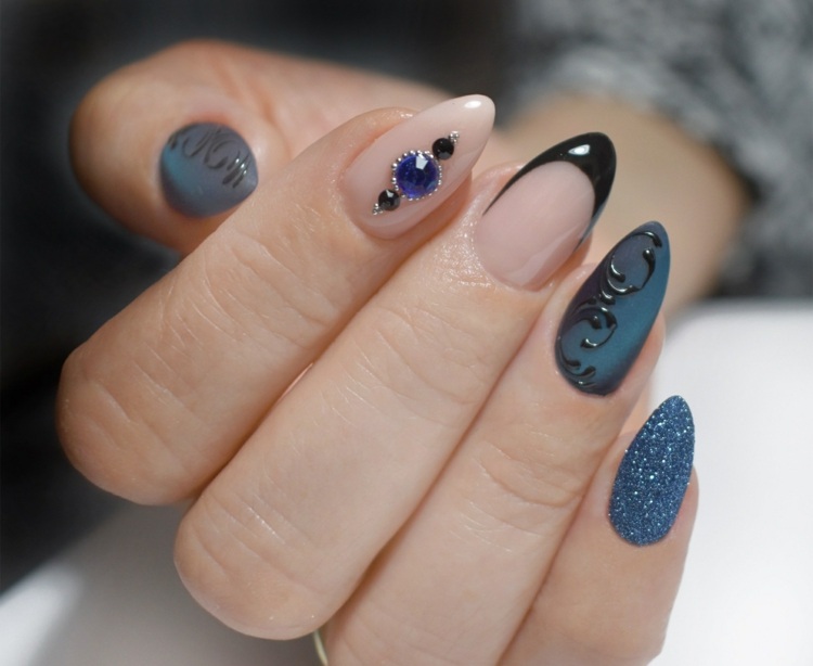 nageldesign blau grau schwarz nude strasssteinchen french nagelspitze