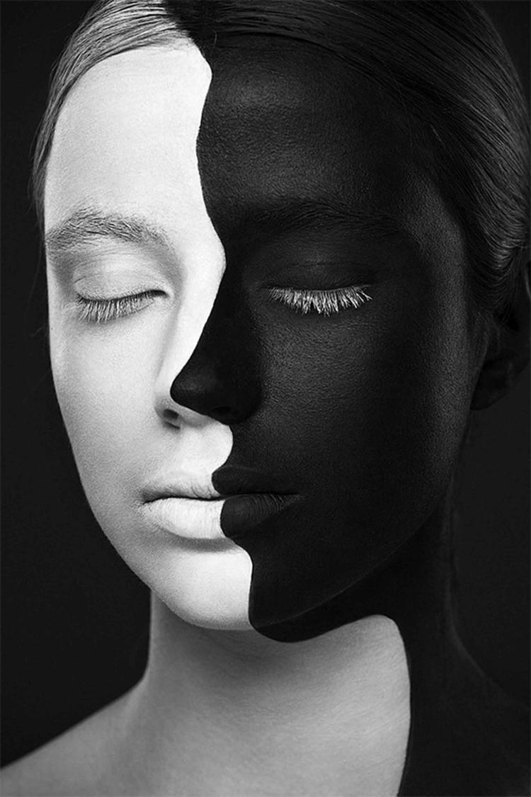 schwarz-weißes Make-up Gesicht schminken Inspiration