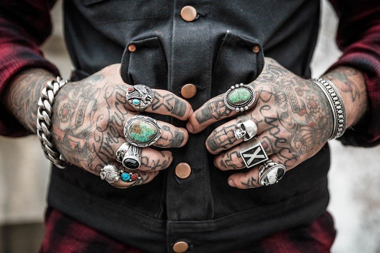 tattoo künstler finden tipps zur suche vom passenden studio und guten tätowierer
