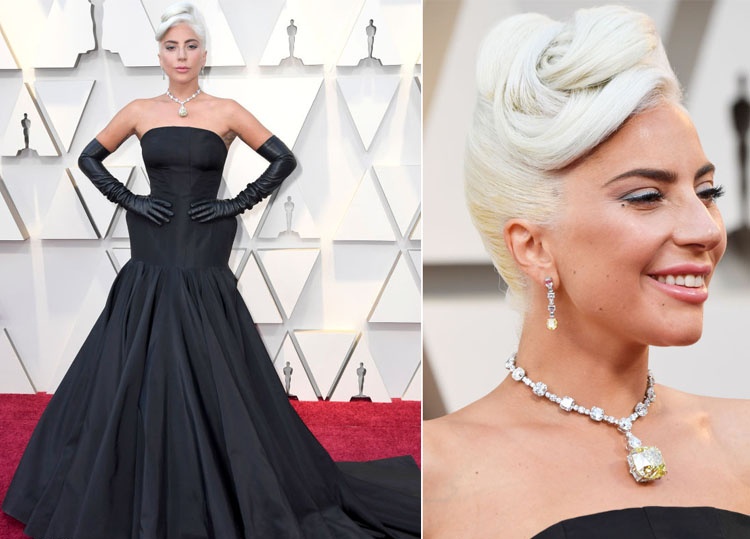 Abendmode Oscars 2019 langes schwarzes schulterfreies Kleid Lady Gaga Alexander McQueen