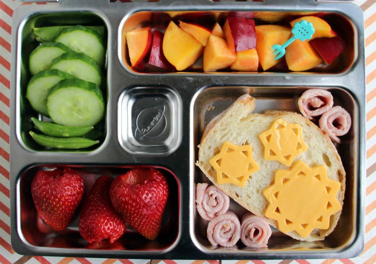 Brötchen Sonne ausschneiden Formen Kinder Lunchbox Ideen