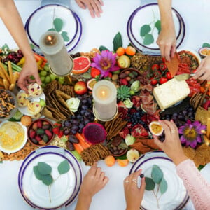 Buffet Ideen Obst Gemüse Salzstangen Grazing Table