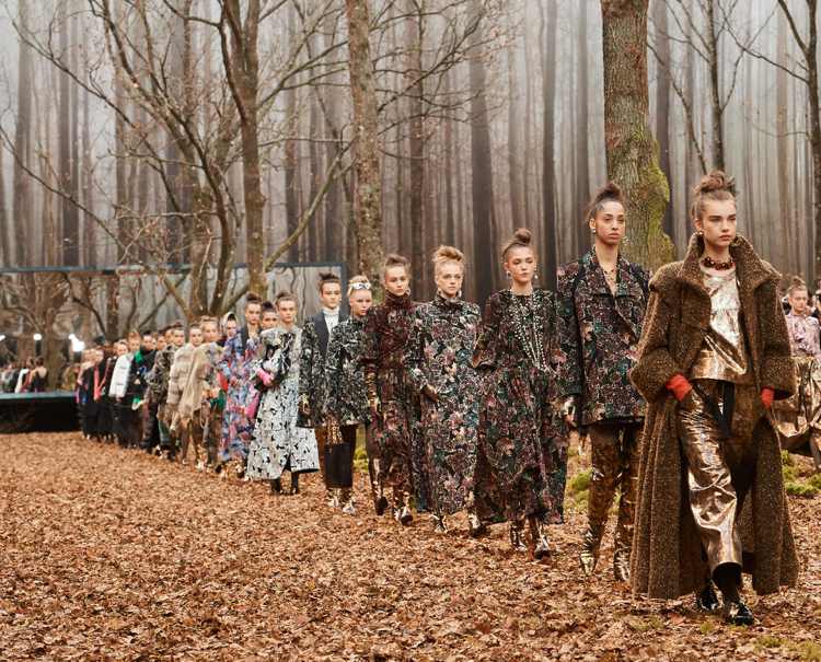 Die besten Chanel Modenschauen Karl Lagerfelt Herbst-Winter 2018:19 Ready-To-Wear