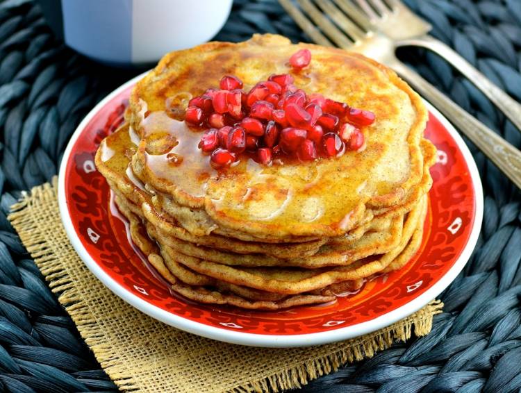Punkte-Diät Frühstück Ideen und Rezepte mit Pfannkuchen und Granatapfel