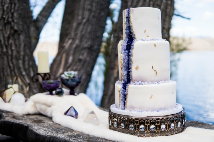 Torten Trend für Hochzeiten und andere Anlässe mit Kristallen
