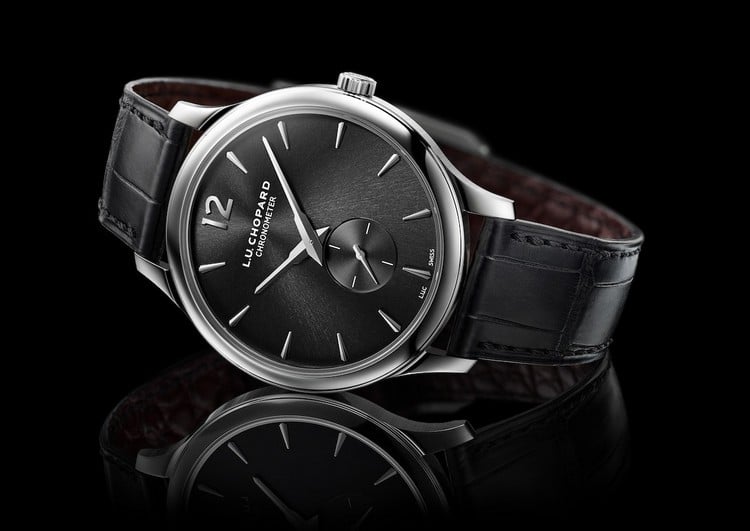 chopard luxus herrenuhr mit schwarzem armband aus leder und minimalistischem zifferblatt