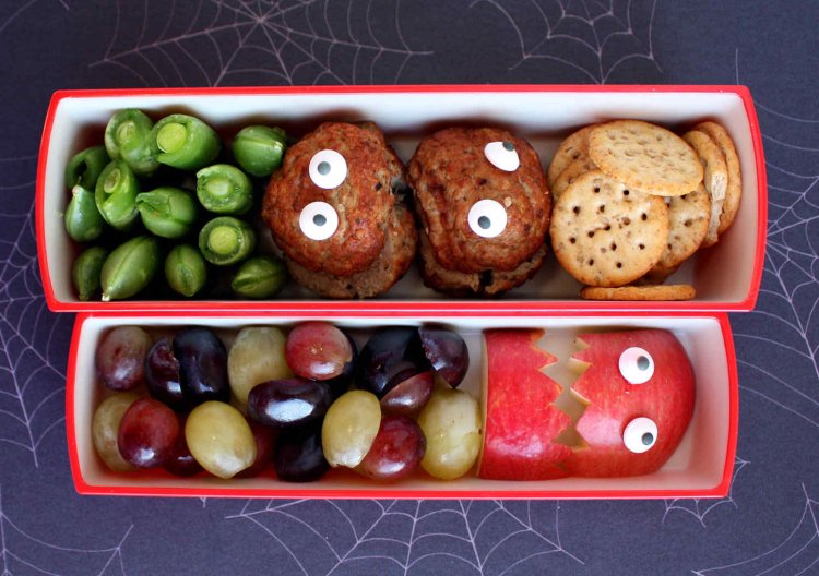 coole Lunchbox Ideen Kinder Frikadellen Apfel Monster Wackelaugen