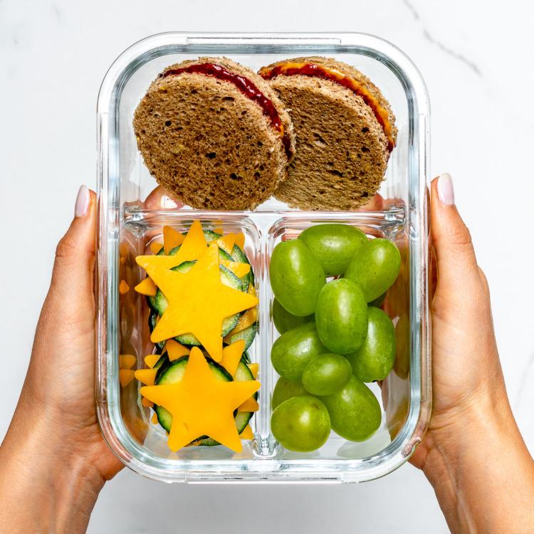 gesunde lunchbox ideen für kinder Sterne Käse ausschneiden