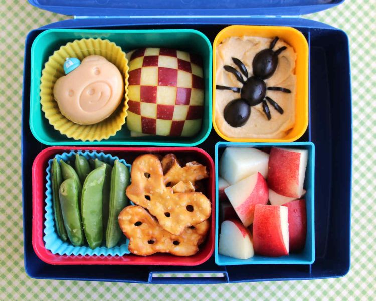 lunchbox ideen für kinder kindergarten 4 jahre ei bär formen olive spinne früchte