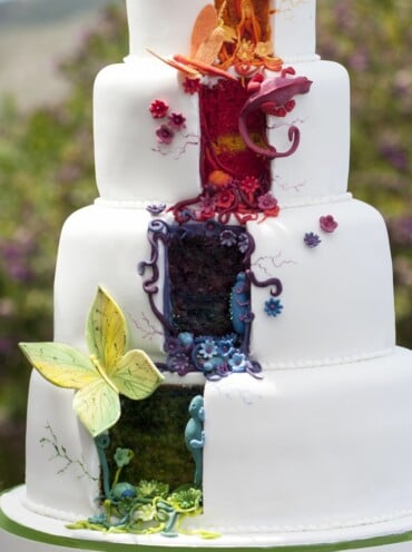 romantische Hochzeit mit Feen als Thema feiern und eine bunte Torte verwenden