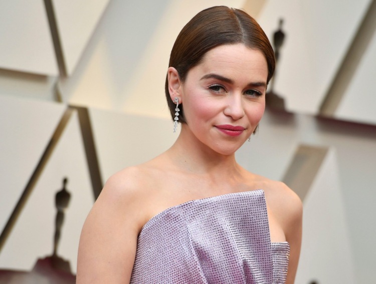 Beauty Trends Oscars 2019 rouge wangen rosa lippenstift nude lidschatten kurzer kinnlanger Bob Emilia Clarke