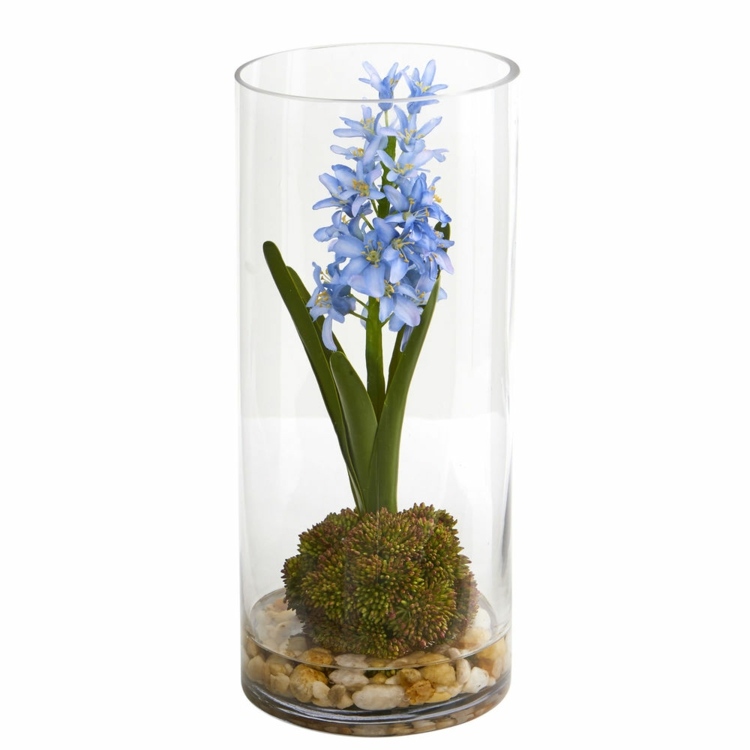 Eine Idee für die Hyazinthe im Glas mit Kies und Moos