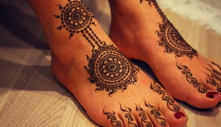 Fuß Tattoo Henna Tattooideen Frauen