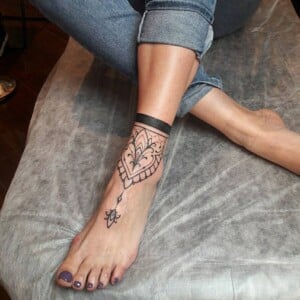 Fuß Tattoo Mandala Knöchel Tattooiden Frau-