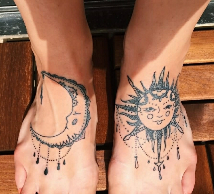 Klein Fuß Tattoo Sonne und Mond Tattooideen-