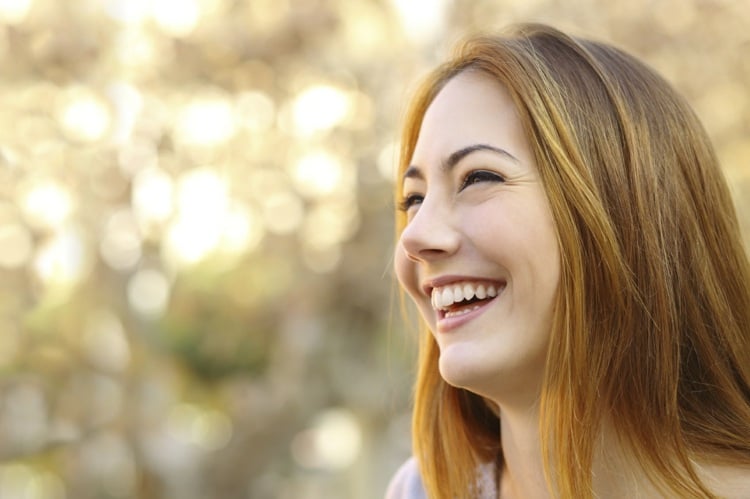 Lächeln und Lachen setzt postive Hormone frei die den Stress reduzieren