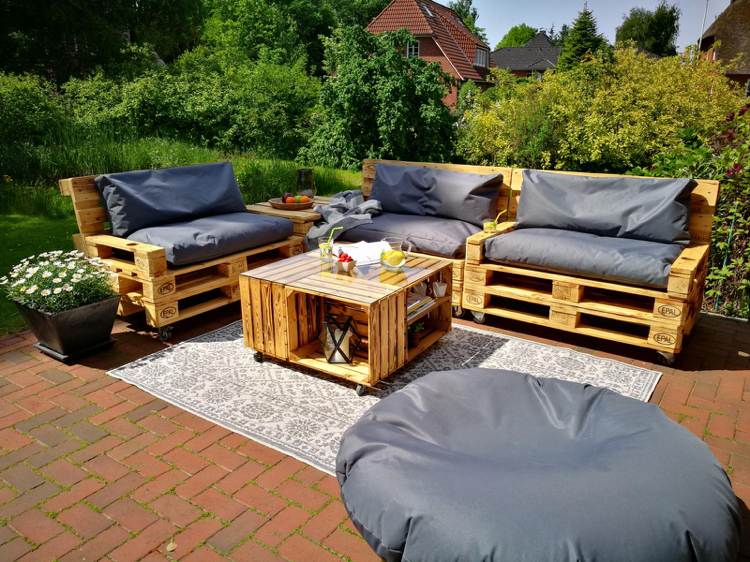 Palettenpolster für Ihre Paletten Lounge auf der Terrasse im Garten