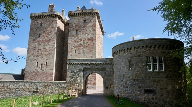Schloss Hochzeit Borthwick Burg Scotland romantische Schlöser Europa heiraten