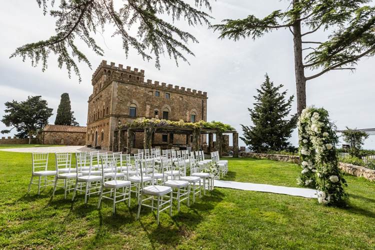 Schloss Hochzeit Castello di segalari Italien romantische Schlösser Europa heiraten Traumhochzeit