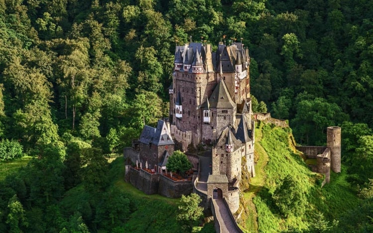 Schönste Schlösser Europa heiraten Hochzeit Schloss