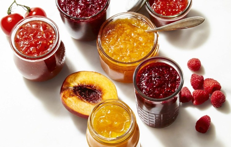 Selbstgemachte Marmelade aus originellen Früchten ist sehr beliebt