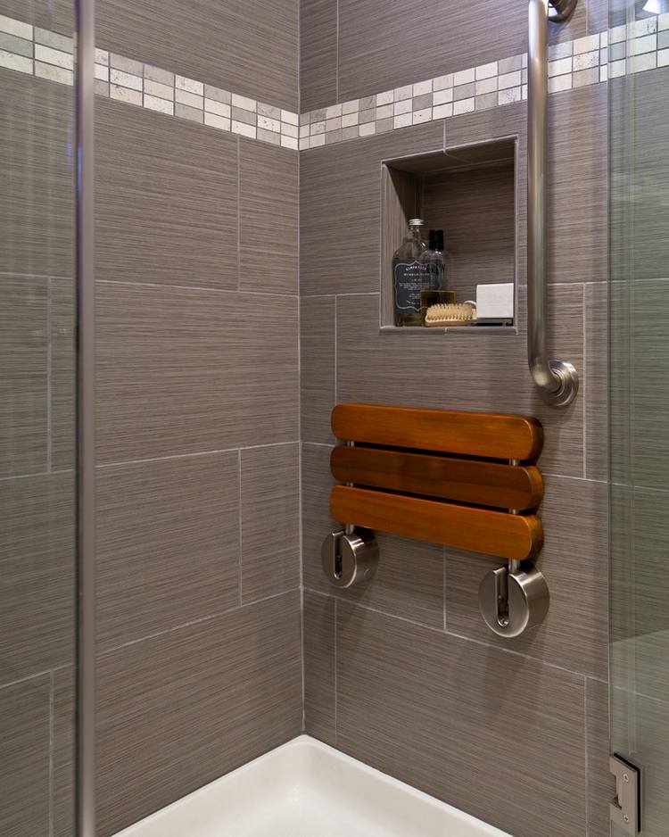 aufklappbarer sitz in duschkabine mit bad nische