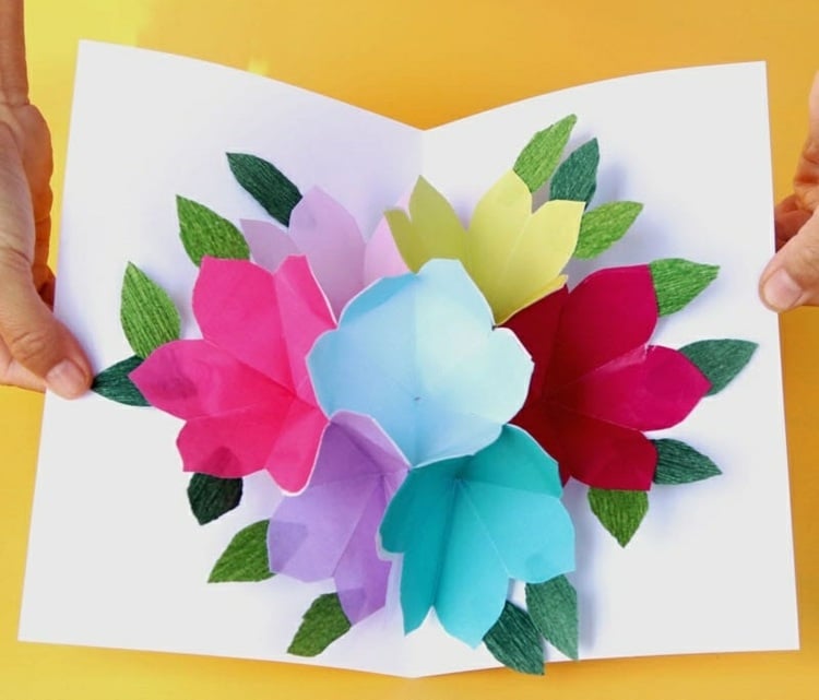 bunte Frühlingsblumen aus Papier basteln für Muttertagskarten