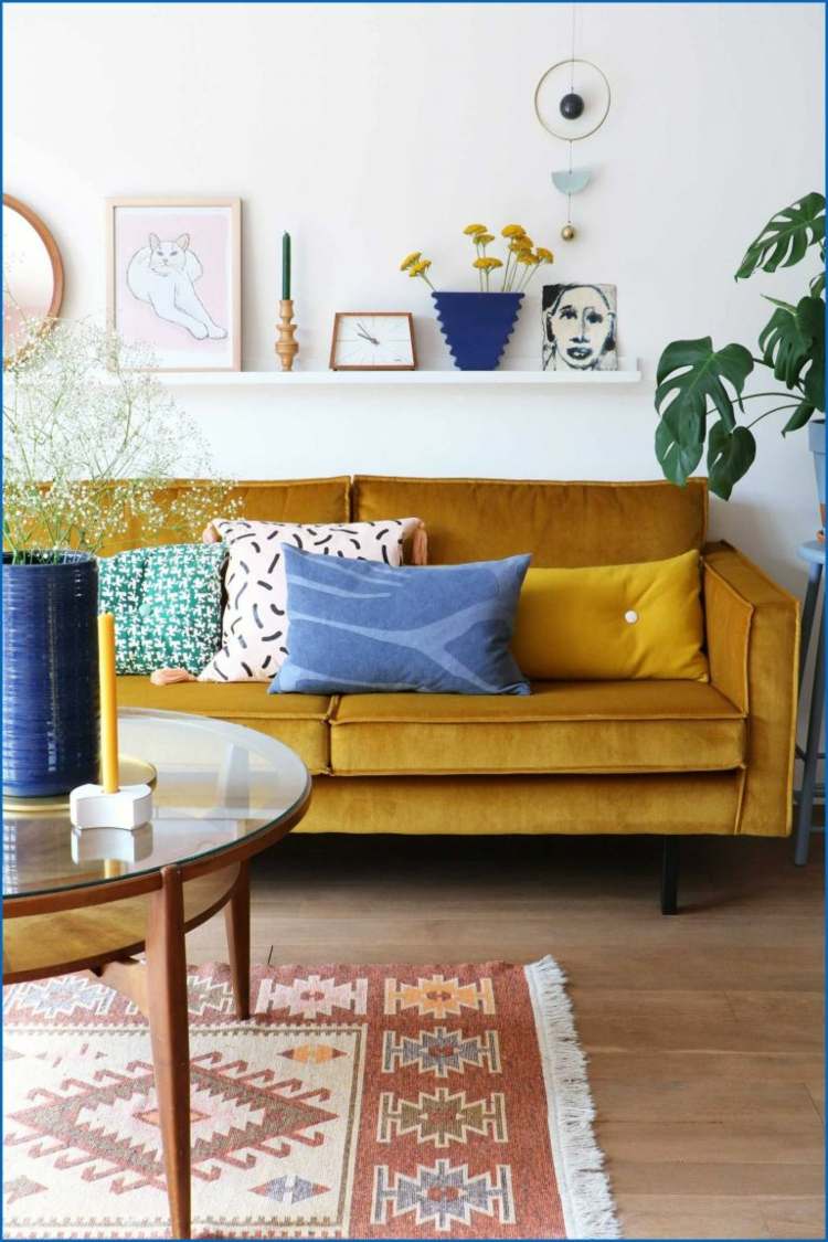 Gelbsenf kombinieren blaue dekokissen sofa wohnung einrichten wohnzimmer ideen