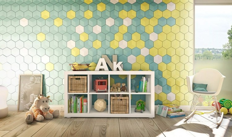 Hexagon Wandgestaltung in Grün und Gelb als Deko in einem Kinderzimmer