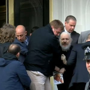 Julian Assange in London verhaftet