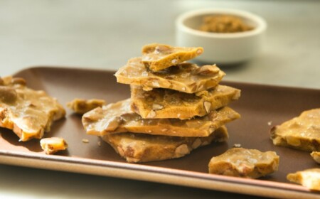 Krokant selber machen Rezept gesalzene Mandeln backen Ideen