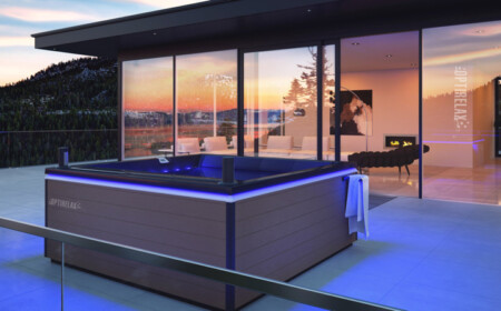 Outdoor-Whirlpool-auf-der-Terrasse-Luxus-Villa